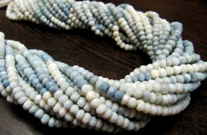 Perles facettées en opale bleue naturelle, taille 2,5 à 4 mm, brin de 13 pouces de long - Product Image 3