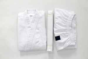 Uniforme de Karate Blanco 100% Algodón, Corte Regular, Duradero, Unisex para Adultos, Camiseta para Artes Marciales - Product Image 4