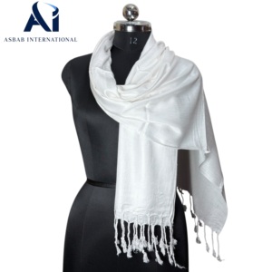 Écharpe en viscose solide indienne en gros, 28x72 pouces, légère, durable, respirante, toutes saisons, abordable - Product Image 3