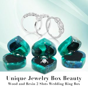 Boîte à bague en forme de cœur - Boîte à bague de fiançailles en résine et bois faite à la main, boîte cadeau personnalisée pour demande en mariage avec intérieur en velours - Product Image 4