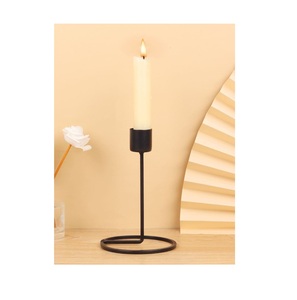 Porte-bougie en métal contemporain pour la décoration urbaine, ajoutant une touche métallique élégante et un éclat de chandelle. - Product Image 2