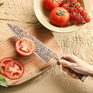 Couteau de chef artisanal en cuivre à motif damas pour l'extérieur, avec manche décoratif en bois, idéal pour les pique-niques et la préparation des repas en camping - Product Image 2