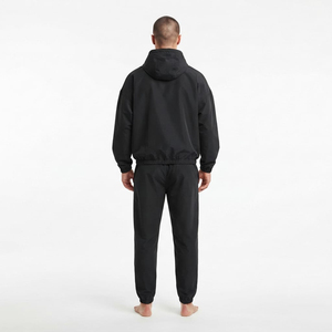Survêtement de sport tendance en nylon léger pour homme, idéal pour la course à pied et le jogging, personnalisable avec logo - Product Image 3
