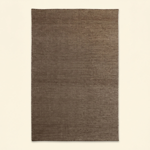 Alfombra Plana de Microfibra de Lana Color Cacao de DECORDEC, Diseño Minimalista, Pequeña, Geométrica, Texturizada, Hecha a Mano, Ecológica, Antideslizante - Product Image 1