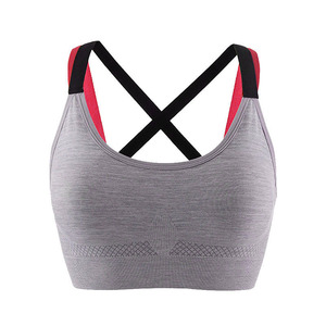 Meilleure vente 2024 femmes Gym entraînement débardeur sans couture léger Yoga Fitness sport soutien-gorge réversible rembourré grande taille - Product Image 5