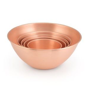 Cuenco de Cobre de Inspiración Antigua que Refleja la Herencia del Arte Metálico, Perfecto para Servir Comida Tradicional con Elegancia - Product Image 1