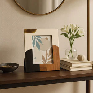 Marco de Madera con Incrustaciones de Hueso Estilo Nórdico - Product Image 1