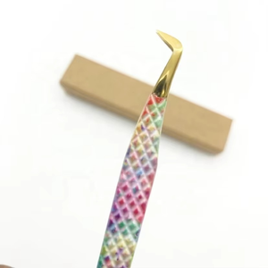 Pinzas para Pestañas de Acero Inoxidable Chapadas en Oro, Punta Suave para Volumen, Ecológicas y Sostenibles, con Recubrimiento de Papel Colorido - Product Image 2