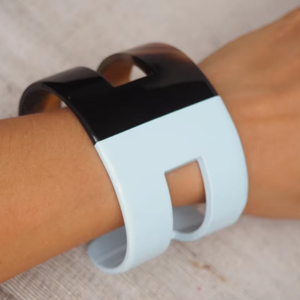 Bracelet en corne de buffle, écologique, fait main, couleur naturelle, moderne, pour la décoration de mariage et les cadeaux - Product Image 1