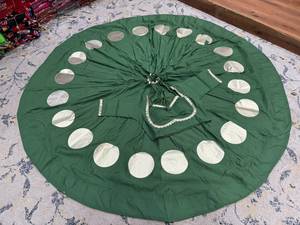 Jupe Lehenga traditionnelle indienne en coton pour femmes, bordure dorée, robe ethnique pour les festivals et les mariages - Product Image 3