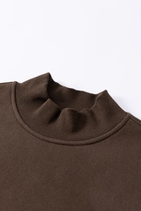 Conjunto de Sudadera y Pantalones Cortos Casuales para Hombre con Logotipo Personalizado, Cuello Redondo, Color Gris Claro Sólido, Dos Piezas, MOQ Bajo - Product Image 4