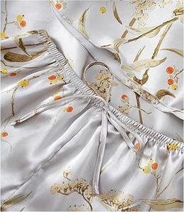 ชุดนอนผู้หญิงพิมพ์ลาย 4 ชิ้น คุณภาพสูง นุ่มสบาย แห้งเร็ว น้ำหนักเบา ทรงคลาสสิก มีไซส์พลัส สีสันตามสั่ง - Product Image 4