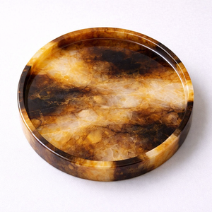 Plateau de service rond élégant en résine bleue effet marbre, très demandé, pour la cuisine, la table à manger et la décoration intérieure - Product Image 6