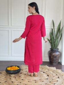 Kurti Recto de Viscosa Chanderi con Bordado Gajri Premium y Elegante para Mujer, con Pantalón Chanderi y Conjunto de Dupatta Estampada - Product Image 5