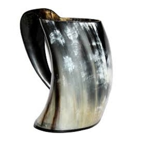 Mug en corne de style viking de luxe, fait main, en corne naturelle, pour les collectionneurs de festivals Renaissance - Product Image 4