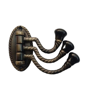 Standard Quality Iron Metal Unique Flower Design Golden Finished Wall Decoration Hanger Amazing Look - Product Image 4