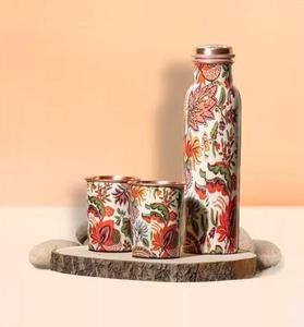 ชุดขวดน้ำทองแดงลายดอกไม้โบราณ Mughal Garden พร้อมแก้วคู่ - Product Image 1