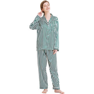 Ensemble pyjama thermique pour femme, design robuste et durable, avec logo frontal, par un fabricant professionnel de vêtements de nuit - Product Image 1