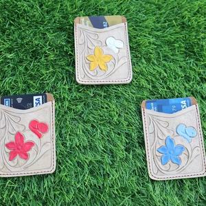 Vente en gros Porte-cartes en cuir véritable de haute qualité Nouvelle arrivée Porte-cartes en cuir usiné à la main pour hommes - Product Image 1