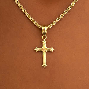 Pendentif croix classique en or uni |   Charme en forme de croix chrétienne polie |   Pendentif de collier religieux en acier inoxydable - Product Image 3
