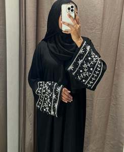 Abaya ouverte élégante faite à la main, respirante, noire perlée, pour l'automne, à manches longues, robe de prière islamique modeste en polyester, longueur au sol - Product Image 1