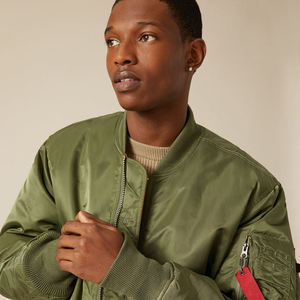 Chaqueta Bomber de Lona Recubierta para Hombre, con Capucha, Cierre de Cremallera Delantero/Trasero, Logotipo Personalizado, Ecológica, Resistente al Viento, para Primavera, Trabajo al Aire Libre, con Forro de Piel Sintética - Product Image 6