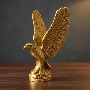 Sculpture d'aigle en laiton élégante, figurine d'aigle majestueux en vol, statue d'oiseau décorative en métal, décoration de table de luxe pour la maison et le bureau - Product Image 6