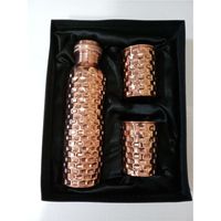 Ensemble de bouteilles d'eau en cuivre pur avec 2 gobelets martelés |   Carafe de santé ayurvédique anti-fuite |   Vaisselle artisanale |   Flacon de 1000 ml
