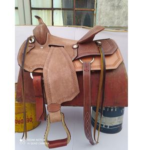 ชุดหมุดอานม้าหนังแบบตะวันตกสำหรับแข่งม้ามีพนักพิงศีรษะ - Product Image 1