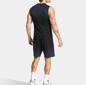 Conjunto de 2 Piezas para Hombre, Camiseta sin Mangas y Pantalones Cortos Cargo en Contraste, Color Negro, OEM Personalizado, 100% Algodón Transpirable, Ropa de Verano de Alta Calidad - Product Image 5