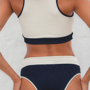 Haut à col montant léger et respirant pour femme, idéal pour la pole dance et le fitness, collection été 2026 – Service OEM et personnalisation - Product Image 2