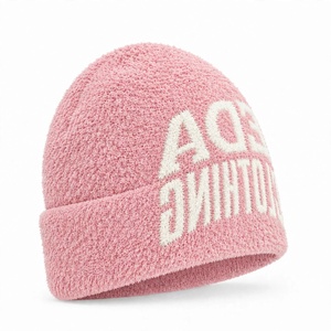 Bonnet en tricot doux et moelleux rose personnalisé avec logo en relief – Bonnet d'hiver chaud pour femme, style streetwear - Product Image 3