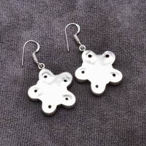 Boucles d'oreilles fleur de grenat faites à la main, argent sterling 925, bijoux en pierres précieuses, pierre rouge naturelle, boucles d'oreilles pour femmes, cadeau - Product Image 3