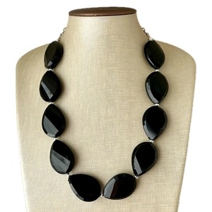 Collier en résine artisanale, bijoux modernes en résine époxy, collier élégant et tendance, cadeau pour femmes - Product Image 5
