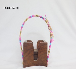 ที่คาดผมประดับลูกปัดทำมือโดยดีไซเนอร์ พร้อมลวดลายกลางที่ประณีต  เครื่องประดับศีรษะสุดเก๋สำหรับผู้หญิง เหมาะสำหรับงานเฉลิมฉลอง - Product Image 2