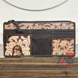 Organizador de Visera para Auto en Cuero Floral Hecho a Mano, con Múltiples Ranuras para Tarjetas y Portadocumentos, Accesorios Automotrices - Product Image 1