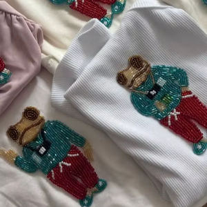 งานปักมือด้วยลูกปัดแบบร่วมสมัยสำหรับผู้หญิง ดีไซน์เอเชียแบบเซน ระดับพรีเมียม เหมาะสำหรับงานรับศีลล้างบาป งานครบรอบ แฟชั่นฤดูร้อน - Product Image 1