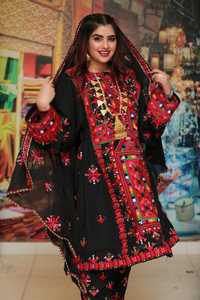 Robe bohème noire brodée avec motif géométrique, manches longues, longueur au sol, coupe ample, vêtements pour femmes adultes - Product Image 3