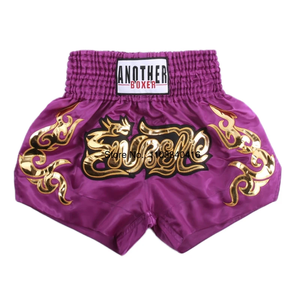 Shorts de Muay Thai noirs, shorts de boxe pour hommes, femmes et enfants, vêtements d'arts martiaux en satin, vêtements de MMA, vêtements de combat en cage, pantalons de grappling, de kickboxing - Product Image 5