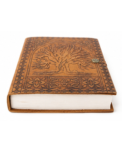 Diario de Cuero con Grabado del Árbol de la Vida – Estilo Antiguo, Esquinas Celtas, Cuaderno Recargable con Cierre de Botón de Latón - Product Image 3