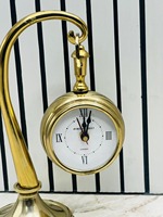 Horloge de table vintage en aluminium, faite à la main, décoration de bureau antique