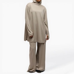 Conjunto de Blusa Holgada de Manga Larga con Cuello Alto Beige para Mujer y Pantalones de Pierna Ancha, Color Sólido, Tejido Transpirable, Largo Completo - Product Image 5