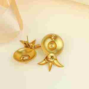 Classic <b>Daisy</b> Nature Inspired Earrings 925 Sterling Silver Gold Plated Everyday Wear Jewelry - Product Image 2