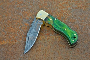 Cuchillo de Caza Plegable Premium OEM RB de Acero de Damasco con Mango de Palisandro, Empuñadura de Latón y Hoja de 7 Pulgadas para Camping - Product Image 4