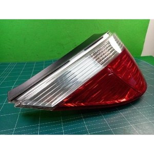 ไฟท้ายซ้ายมือสอง รุ่น 5 ซีรีส์ 7165737 - Product Image 2