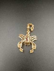 Amaira Jewels - Broche de Plata de Alta Calidad con Diseño de Escorpio, Ojo de Piedra Roja y Baño de Oro, para Mujer y Hombre, Regalo, Joyería, Diseño Hecho a Mano - Product Image 5