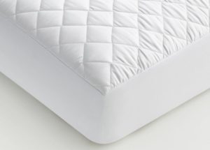 Protector de Colchón Acolchado Refrescante de Microfibra 400TC, Plegable, Blanco, para Uso en Todas las Estaciones - Product Image 6