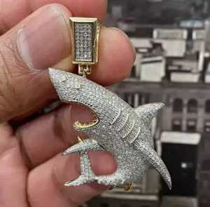 Colgante de Plata de Ley 925 Bañado en Oro con Moissanita Personalizada, Diseño de Tiburón, Estilo Hip Hop, Certificado de Lujo - Product Image 6