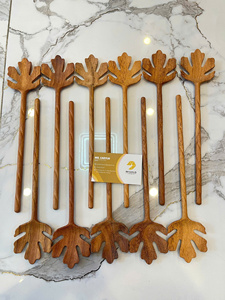 Cuillère en bois sculptée à la main du Vietnam, motif feuille moderne, accessoire de cuisine écologique décoratif pour servir les aliments, idéal pour la maison ou comme cadeau - Product Image 4