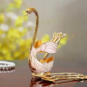 Organizador de Cubiertos Metálico con Forma de Cisne, Elegante y Vertical para Sala de Estar, Acabado en Pintura Horneada Duradera - Product Image 4